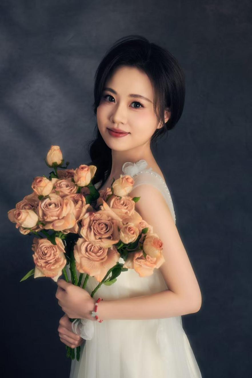 音乐学院教师——罗倩妮